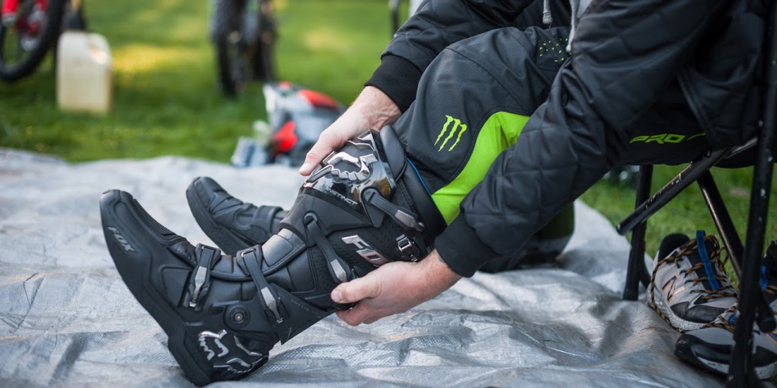 selecting the best fit dirt bike boots